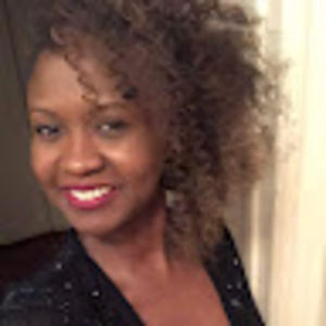 Meet your Posher, Roxanna